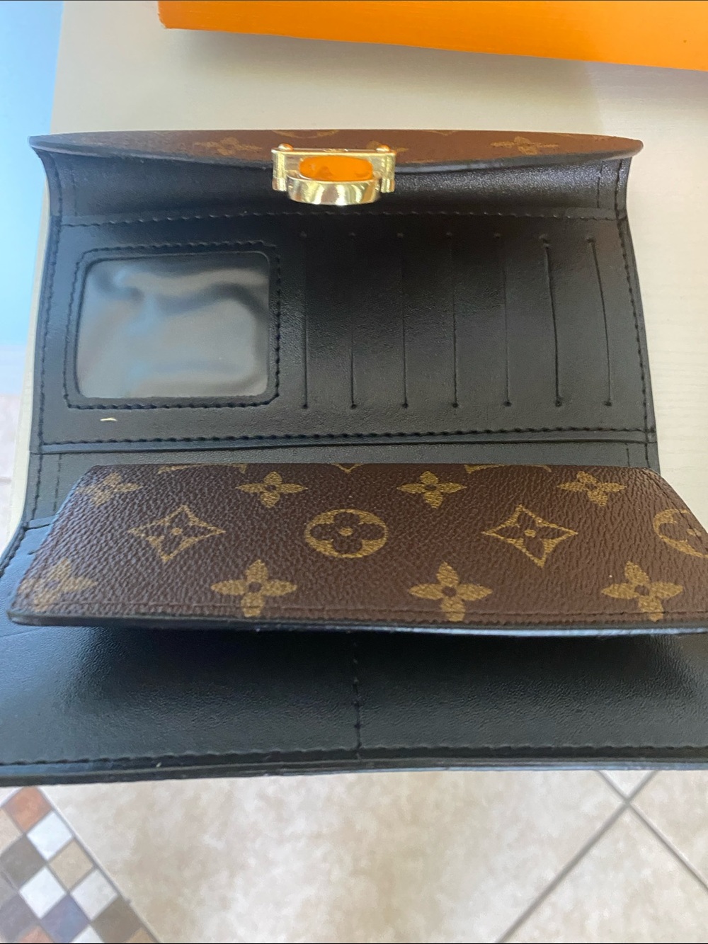 Louis Vuitton Brown Monogram Canvas Wallet with Gold-Tone Clasp - Picture 2 of 7